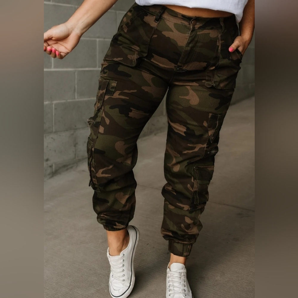 American Bazi camo pants